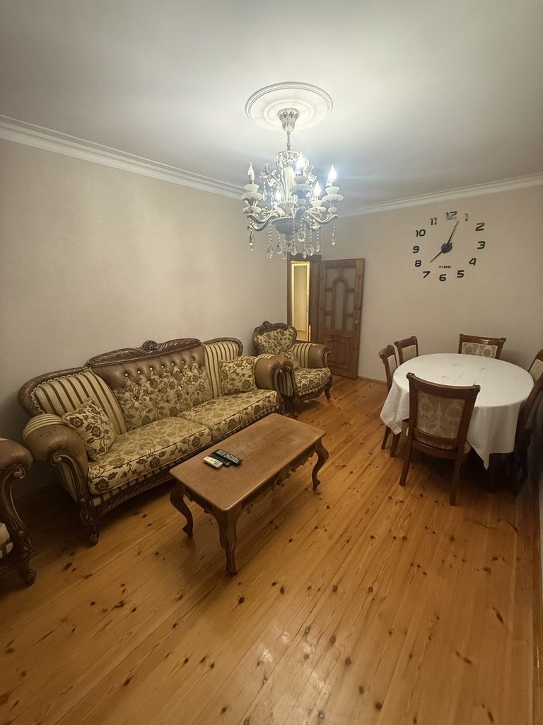 Kirayə verilir 4 otaqlı köhnə tikili, 120 m², Həzi Aslanov m.-7