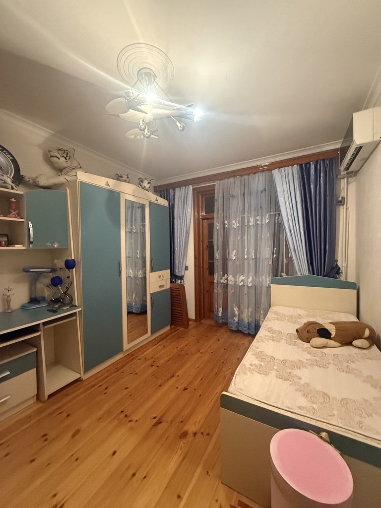Kirayə verilir 4 otaqlı köhnə tikili, 120 m², Həzi Aslanov m.-13