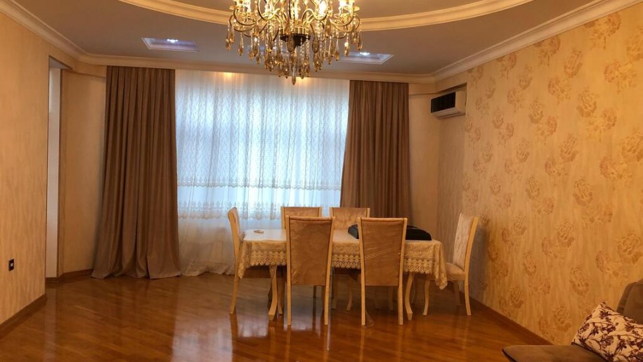Kirayə verilir 2 otaqlı yeni tikili, 130 m², Xətai m.-1