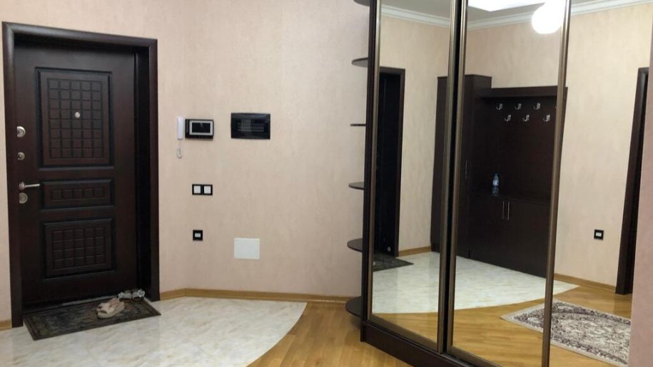 Kirayə verilir 2 otaqlı yeni tikili, 130 m², Xətai m.-11