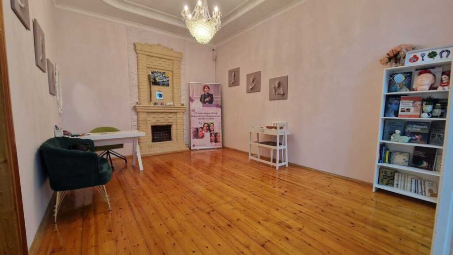 Satılır 4 otaqlı köhnə tikili, 130 m², Nizami m.-5