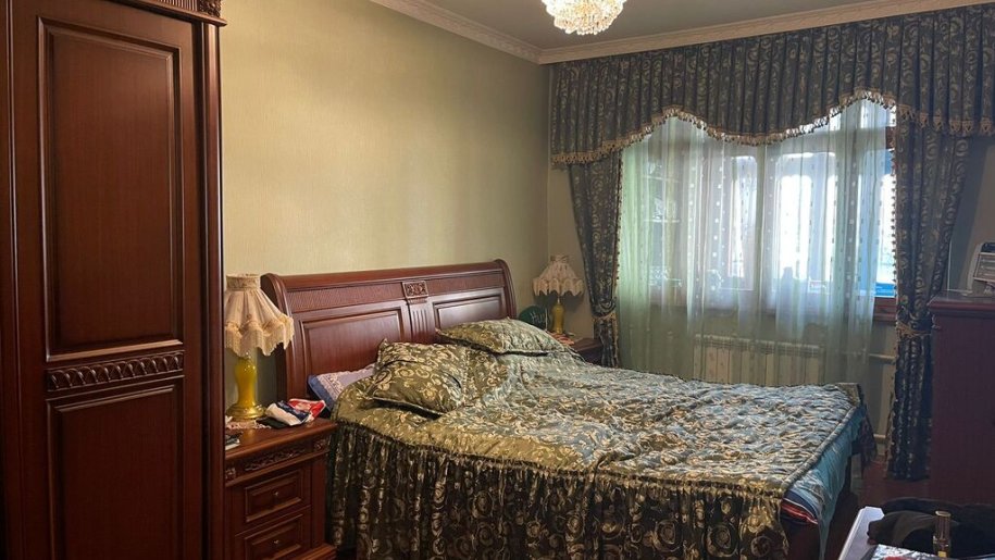Satılır 4 otaqlı köhnə tikili, 110 m², Həzi Aslanov m.-2