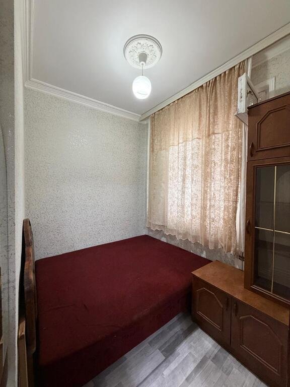 Kirayə verilir 2 otaqlı köhnə tikili, 47 m², Memar Əcəmi m.-5