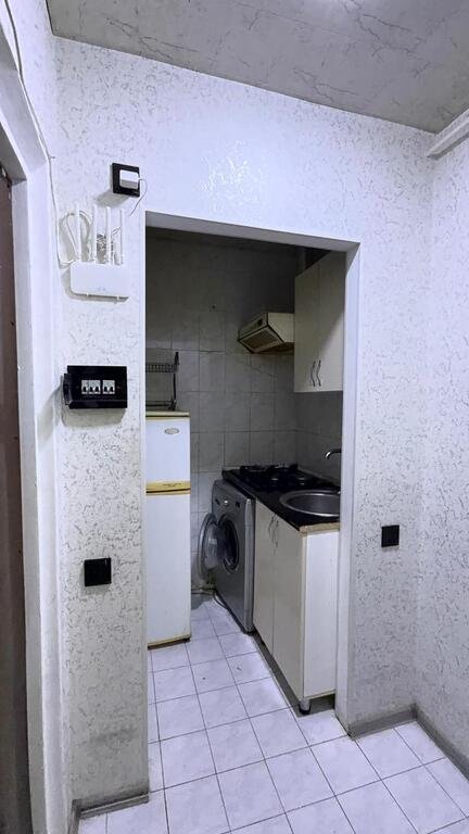 Kirayə verilir 2 otaqlı köhnə tikili, 47 m², Memar Əcəmi m.-7