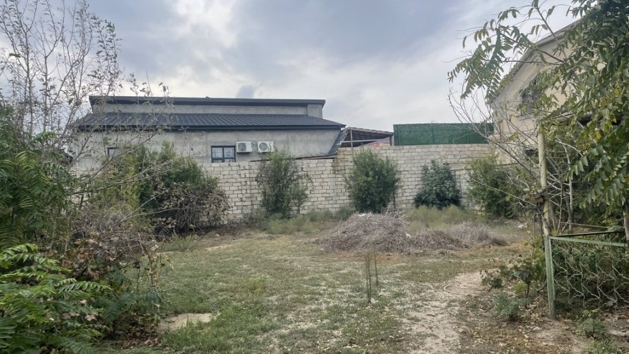 9 sot torpaq satılır, Xəzər-4