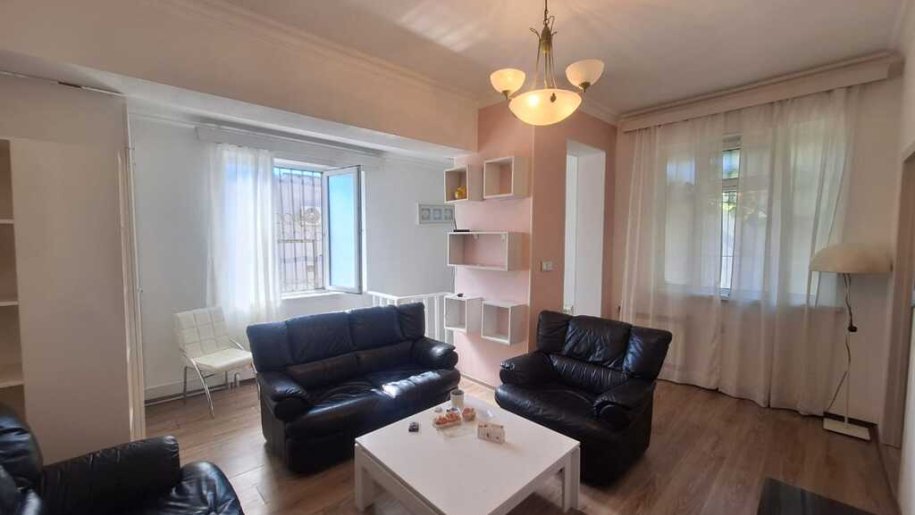 Kirayə verilir 2 otaqlı köhnə tikili, 55 m², Elmlər Akademiyası m.-15