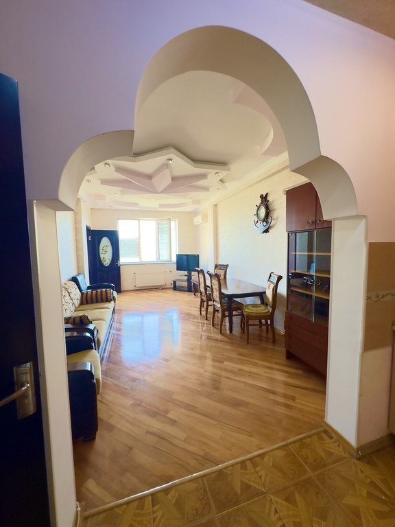 Kirayə verilir 3 otaqlı yeni tikili, 90 m², 8 noyabr-2