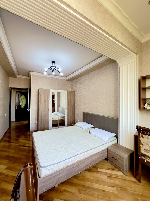 Kirayə verilir 3 otaqlı yeni tikili, 90 m², 8 noyabr-6