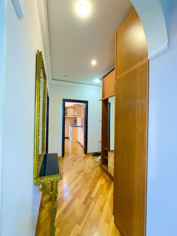 Kirayə verilir 3 otaqlı yeni tikili, 90 m², 8 noyabr-8