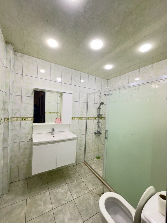 Kirayə verilir 3 otaqlı yeni tikili, 90 m², 8 noyabr-10