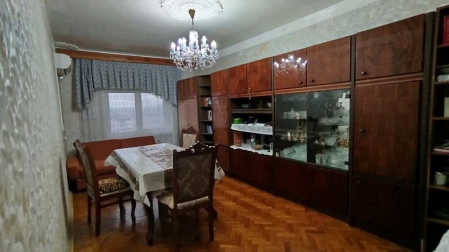 Satılır 4 otaqlı köhnə tikili, 100 m², Neftçilər m.-11