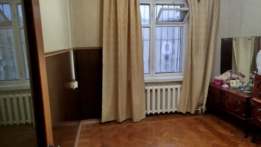 Satılır 4 otaqlı köhnə tikili, 100 m², Neftçilər m.-25