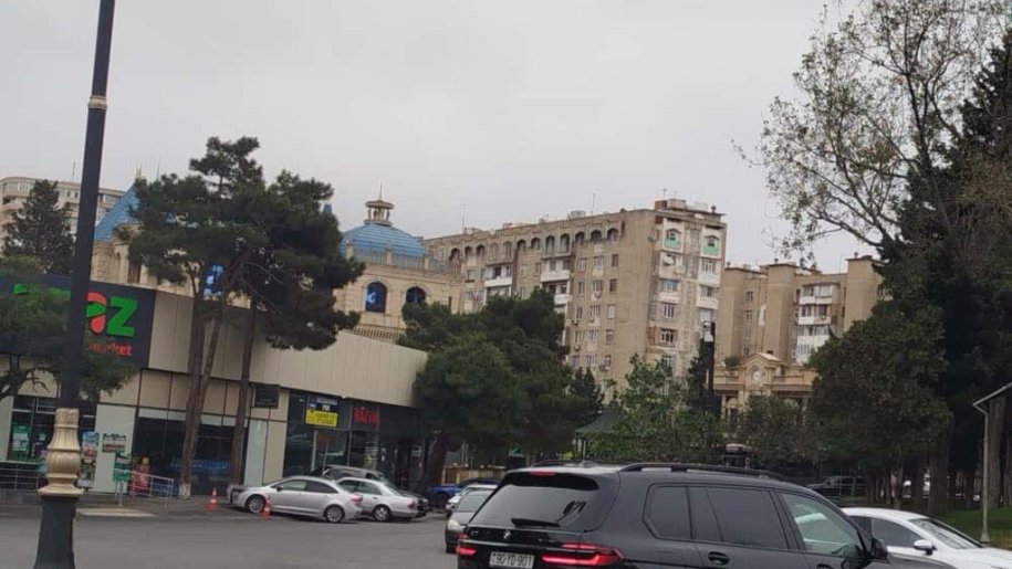 Satılır 4 otaqlı köhnə tikili, 100 m², Neftçilər m.-27