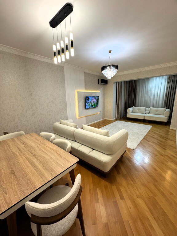 Satılır 2 otaqlı yeni tikili, 92 m², 8 noyabr-1