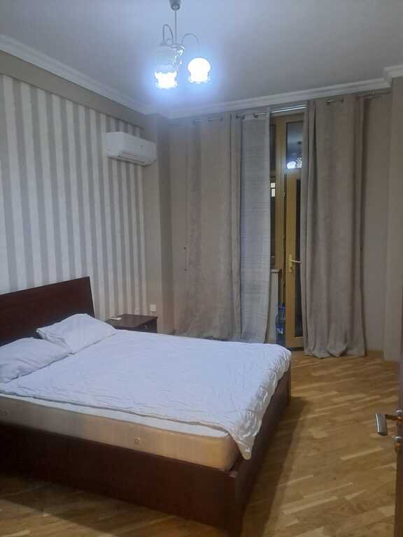 Kirayə verilir 2 otaqlı yeni tikili, 65 m², 28 May m.-3