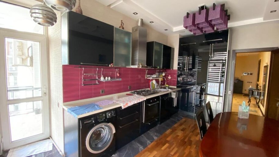 Satılır 3 otaqlı yeni tikili, 130 m², Nəriman Nərimanov m.-6