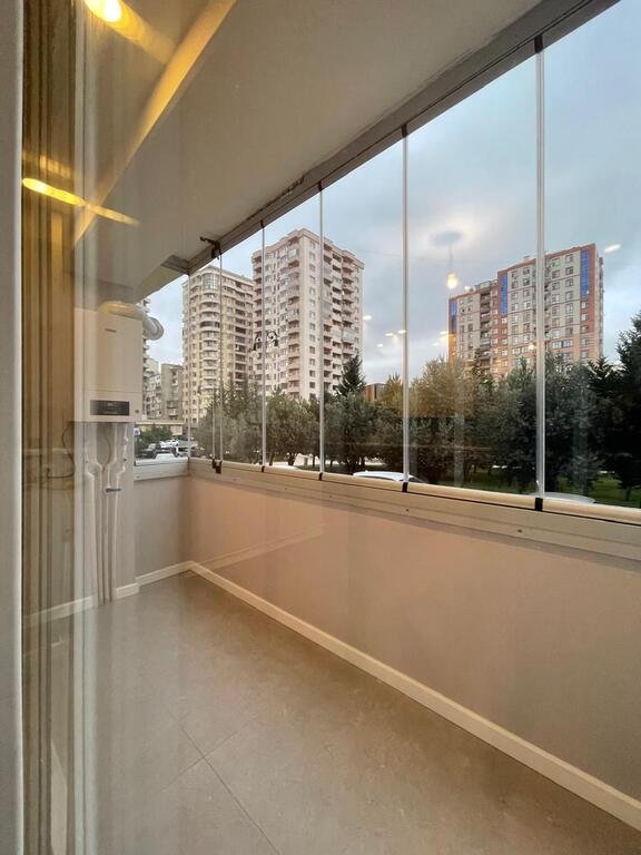 Satılır 2 otaqlı köhnə tikili, 42 m², Elmlər Akademiyası m.-8