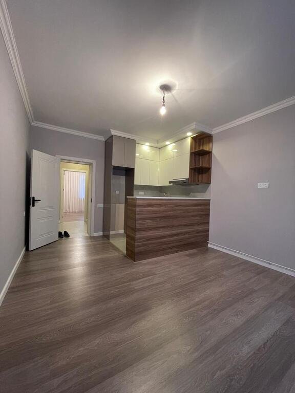 Satılır 2 otaqlı köhnə tikili, 42 m², Elmlər Akademiyası m.-11
