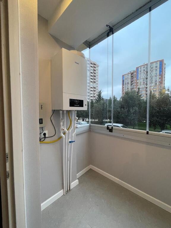 Satılır 2 otaqlı köhnə tikili, 42 m², Elmlər Akademiyası m.-25