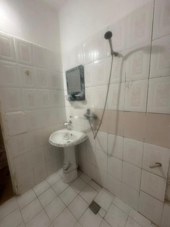 Satılır 3 otaqlı köhnə tikili, 45 m², Memar Əcəmi m.-8