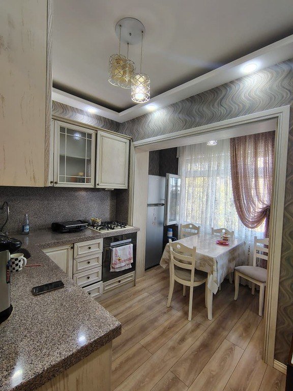 Satılır 3 otaqlı köhnə tikili, 70 m², Gənclik m.-3