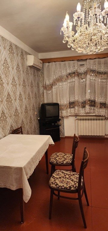 Satılır 2 otaqlı köhnə tikili, 50 m², Xalqlar dostluğu m.-1