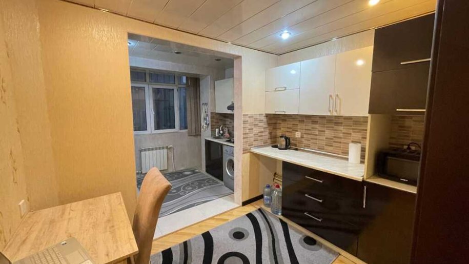 Satılır 2 otaqlı köhnə tikili, 60 m², 8 noyabr-3