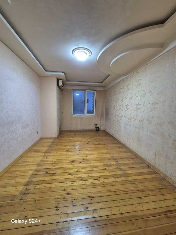 Satılır 2 otaqlı yeni tikili, 50 m², İnşaatçılar m.-1