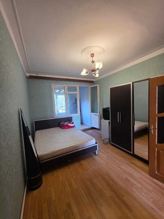 Satılır 2 otaqlı köhnə tikili, 60 m², Azadlıq Prospekti m.-4