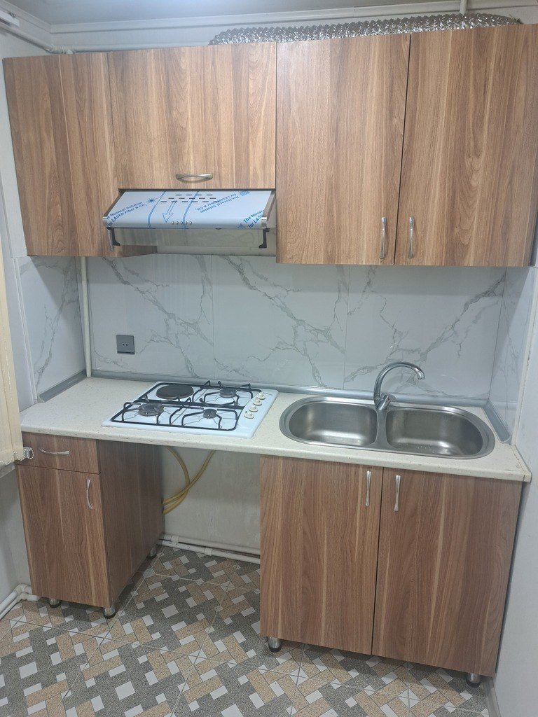 Kirayə verilir 2 otaqlı köhnə tikili, 50 m², Neftçilər m.-19