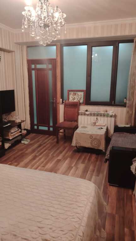 Satılır 3 otaqlı köhnə tikili, 100 m², İnşaatçılar m.-7
