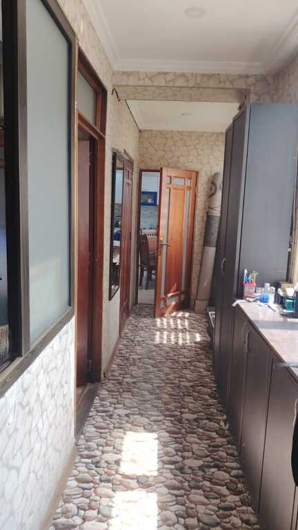 Satılır 3 otaqlı köhnə tikili, 100 m², İnşaatçılar m.-8