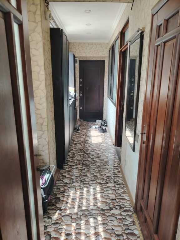 Satılır 3 otaqlı köhnə tikili, 100 m², İnşaatçılar m.-9