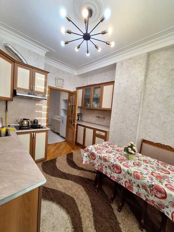 Satılır 3 otaqlı yeni tikili, 110 m², İnşaatçılar m.-7