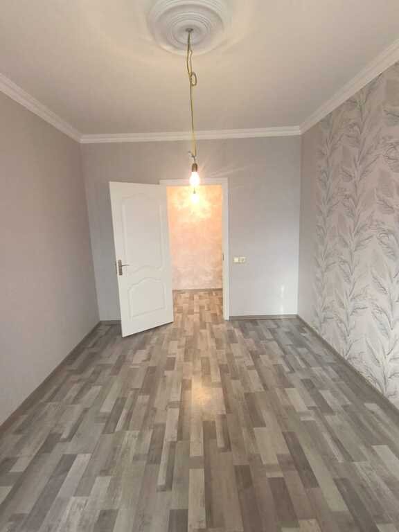 Satılır 2 otaqlı köhnə tikili, 54 m², Sumqayıt-11