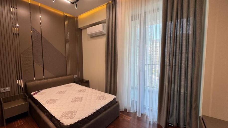 Satılır 3 otaqlı yeni tikili, 162 m², Elmlər Akademiyası m.-18