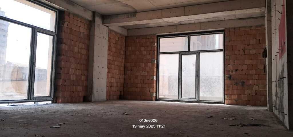 Satılır 4 otaqlı yeni tikili, 195 m², 28 May m.-7