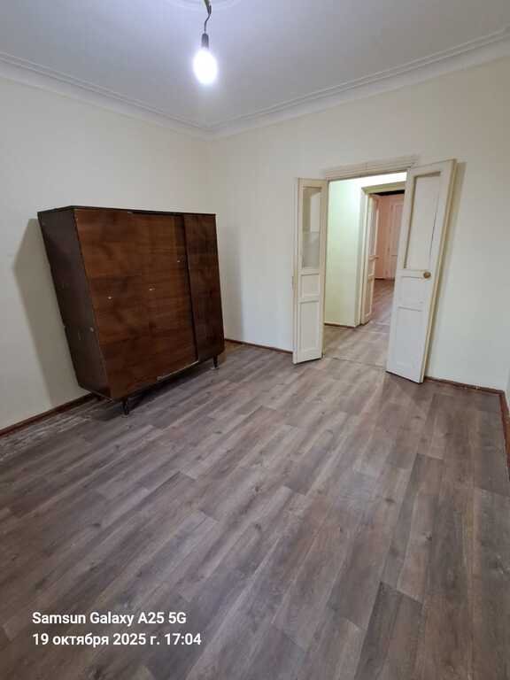 Kirayə verilir 2 otaqlı köhnə tikili, 52 m², Bakıxanov (Razin)-8