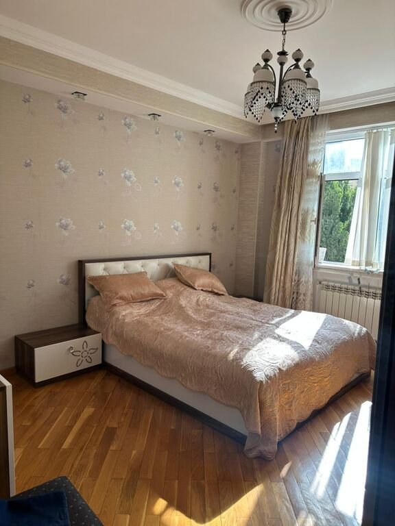 Kirayə verilir 2 otaqlı yeni tikili, 80 m², İnşaatçılar m.-3