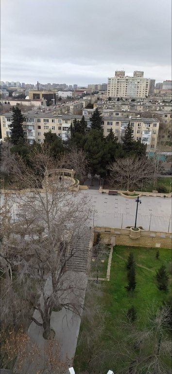 Satılır 3 otaqlı köhnə tikili, 85 m², Xalqlar dostluğu m.-2