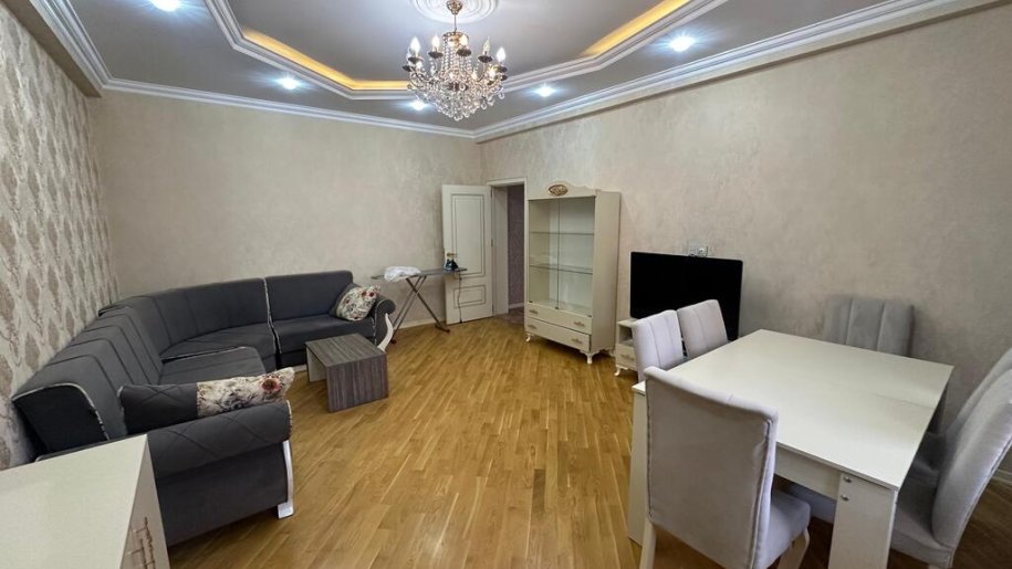 Kirayə verilir 2 otaqlı yeni tikili, 80 m², 28 May m.-2