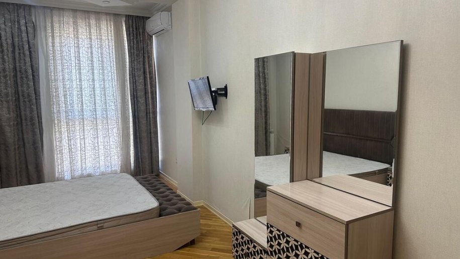 Kirayə verilir 2 otaqlı yeni tikili, 80 m², 28 May m.-7