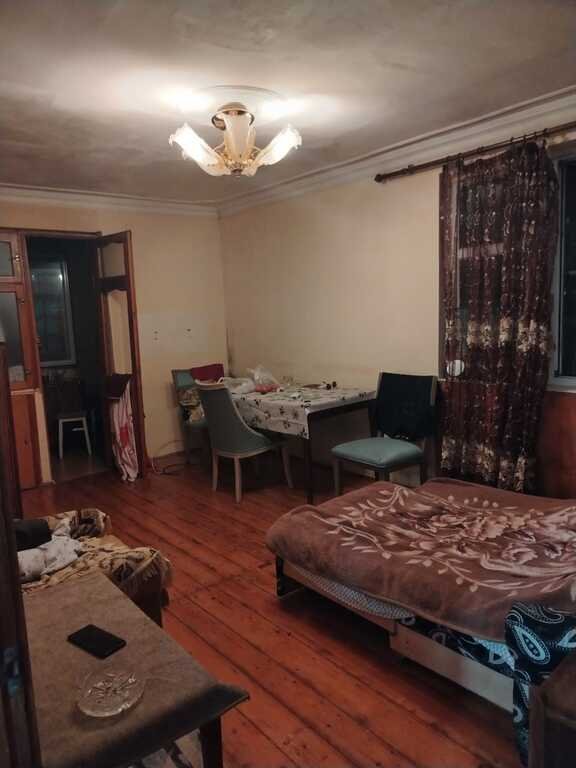 Kirayə verilir 2 otaqlı köhnə tikili, 50 m², Elmlər Akademiyası m.-1