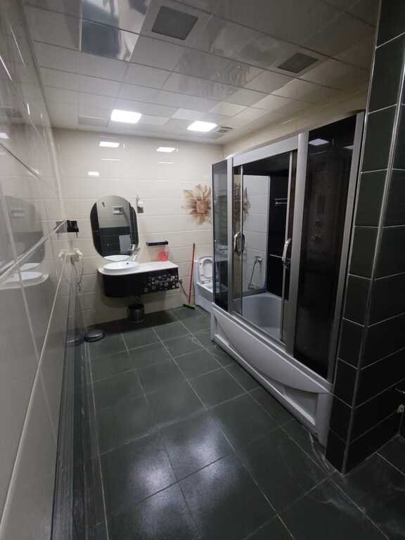 Satılır 4 otaqlı yeni tikili, 230 m², İnşaatçılar m.-22