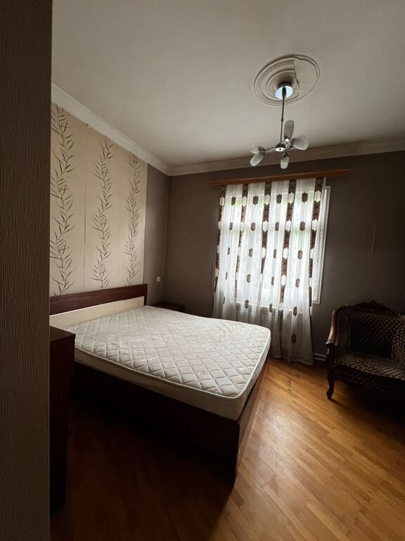 Kirayə verilir 4 otaqlı köhnə tikili, 90 m², Nəsimi-5