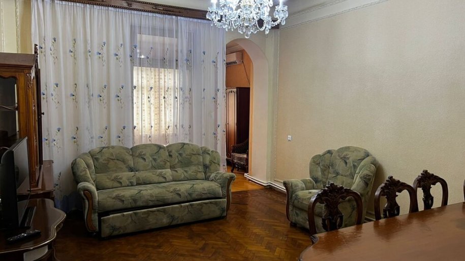 Kirayə verilir 4 otaqlı köhnə tikili, 90 m², Nəsimi-11