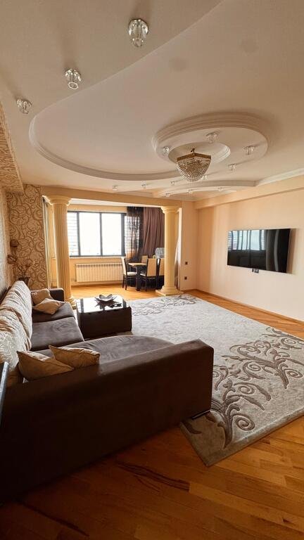 Satılır 3 otaqlı yeni tikili, 123 m², Nizami m.-1