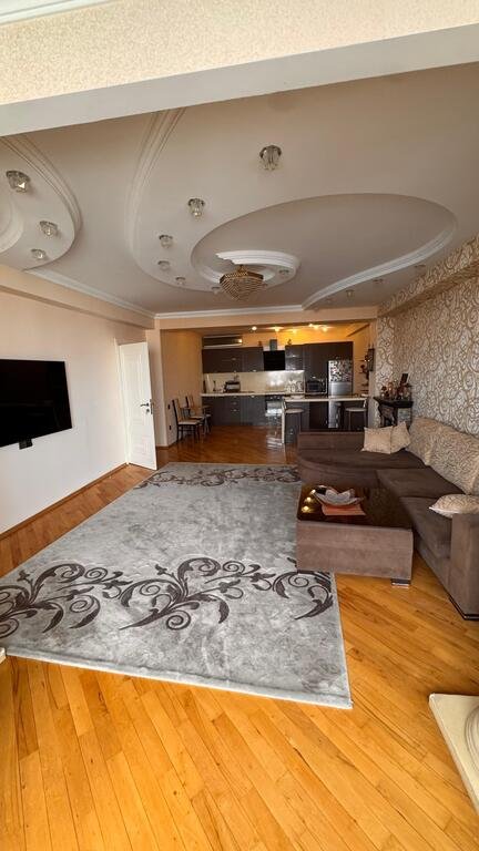 Satılır 3 otaqlı yeni tikili, 123 m², Nizami m.-18