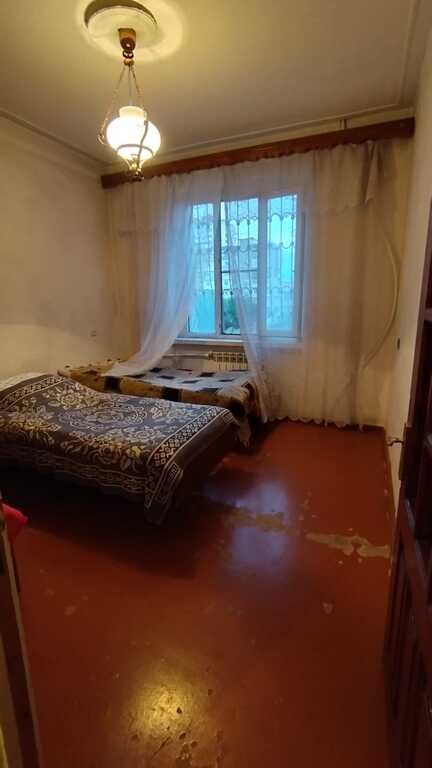 Satılır 5 otaqlı köhnə tikili, 130 m², Azadlıq Prospekti m.-7