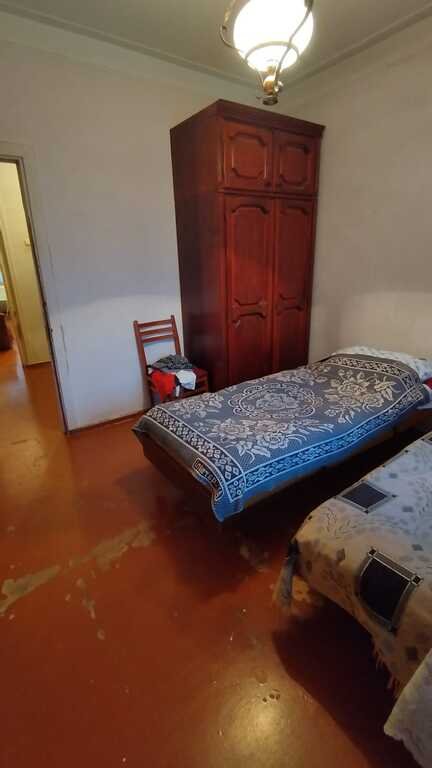 Satılır 5 otaqlı köhnə tikili, 130 m², Azadlıq Prospekti m.-8